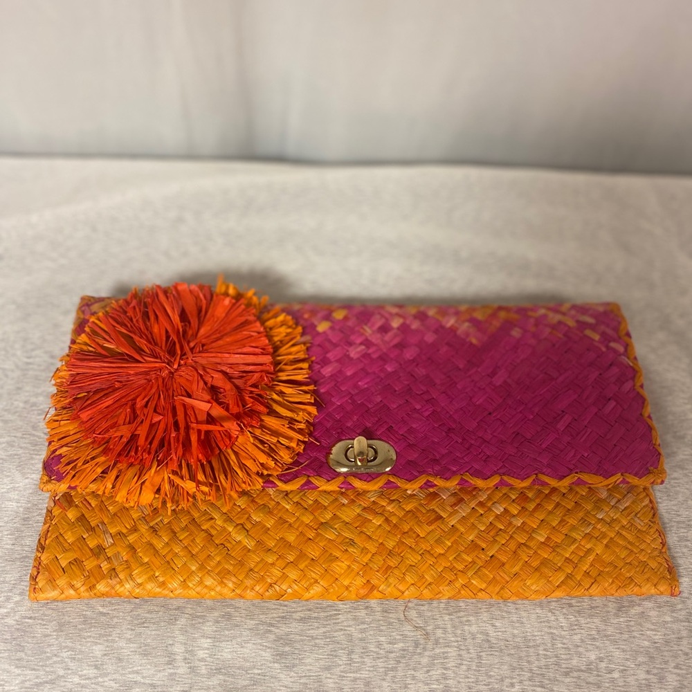 NWOT Holden Ombre Straw Envelope Clutch in Fuchsia/Orange/Yellow